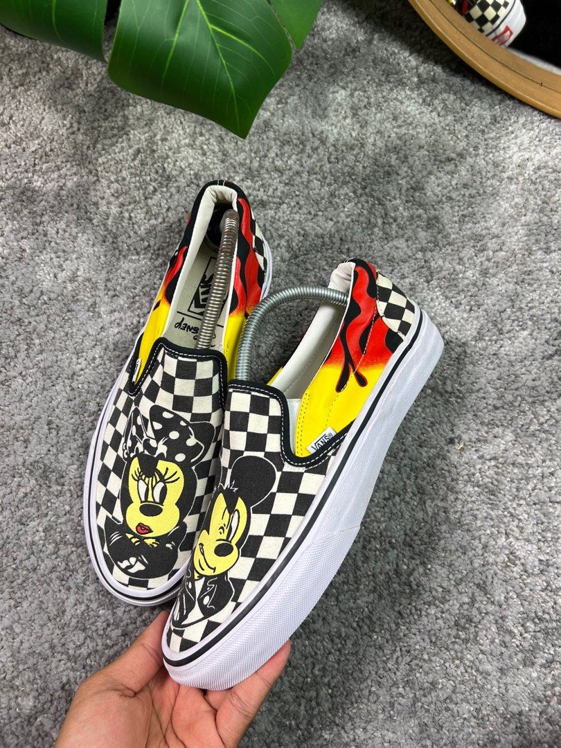 Kasut vans mickey mouse online