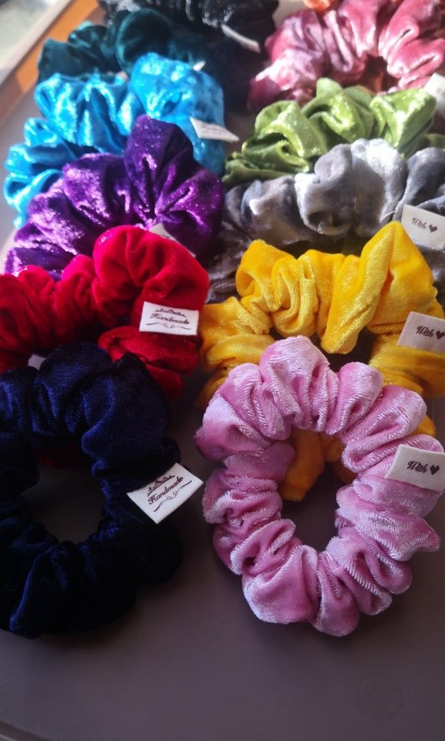 velvet scrunchies (high quality) (Category: Hair Accessories) located in Pandi. Submitted by Zhel_Shop (Listing ID 1282192236, Image 3). Description: selling high quality scrunchies velvet fabric with etiketa (handmade with love) open for resellers pm me for more info..