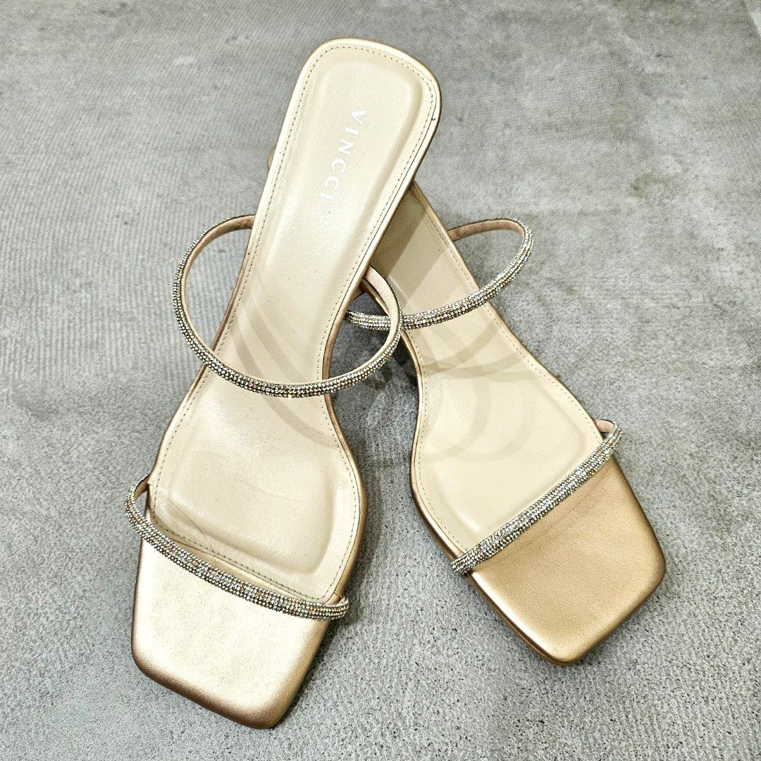 Champagne best sale colour heels