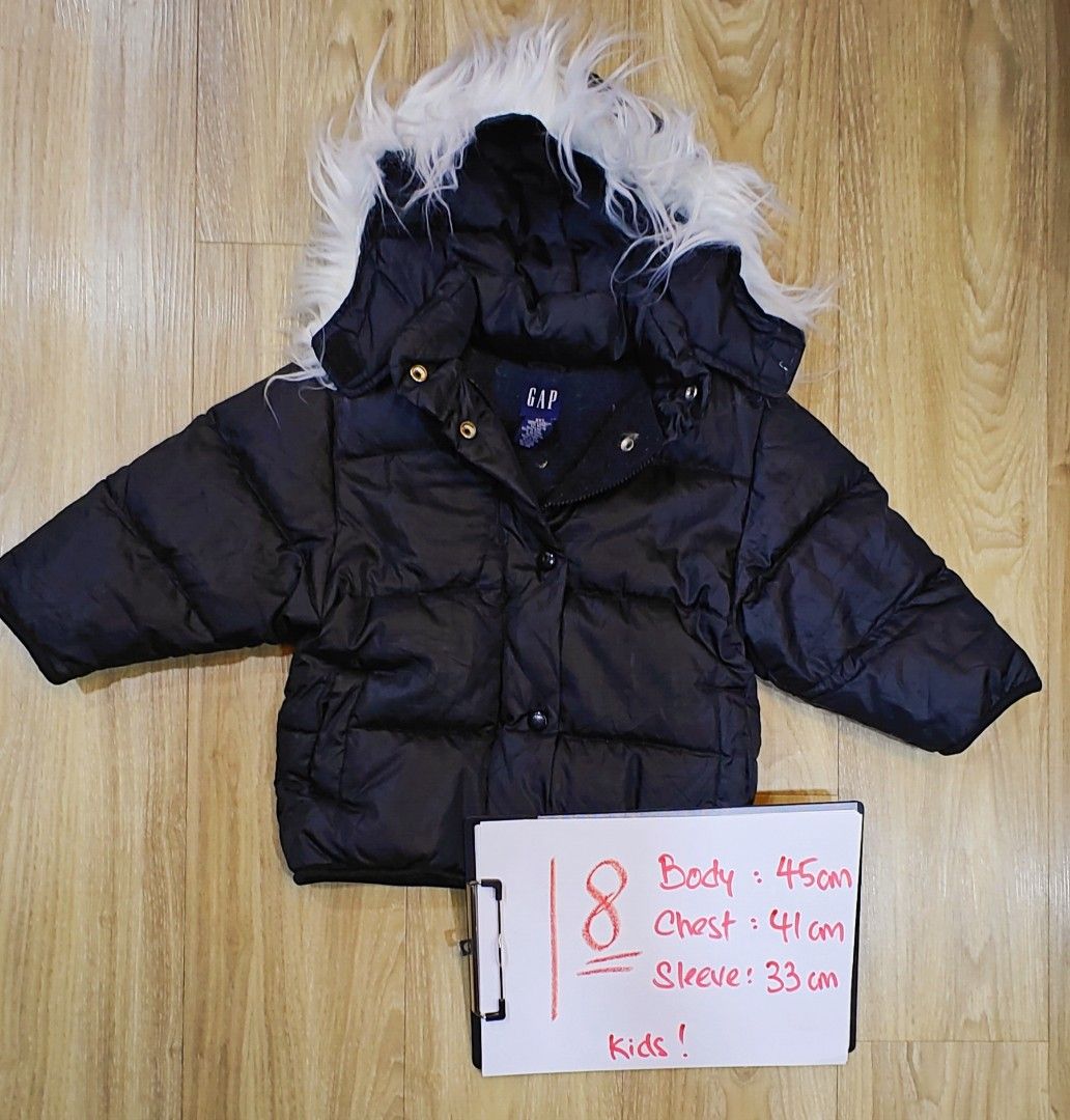 Winter Jacket (Category: Babies & Kids Fashion) located in Singapore. Submitted by mesimply (Listing ID 1282314692, Image 3). Description: Do look at the description on the photo for the measurements. Worn only for a trip to Japan in 2024. Sent for dry cleaning. Selling cheap, As-it-is item..