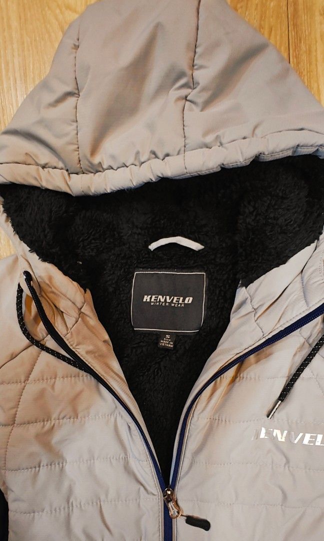 Winter jacket (Category: Coats, Jackets and Outerwear) located in Singapore. Submitted by mesimply (Listing ID 1282315864, Image 1). Description: Do look at the description on the photo for an exact measurements. Worn only for a trip to Japan in 2024. Sent for dry cleaning. Selling cheap, As-it-is item..