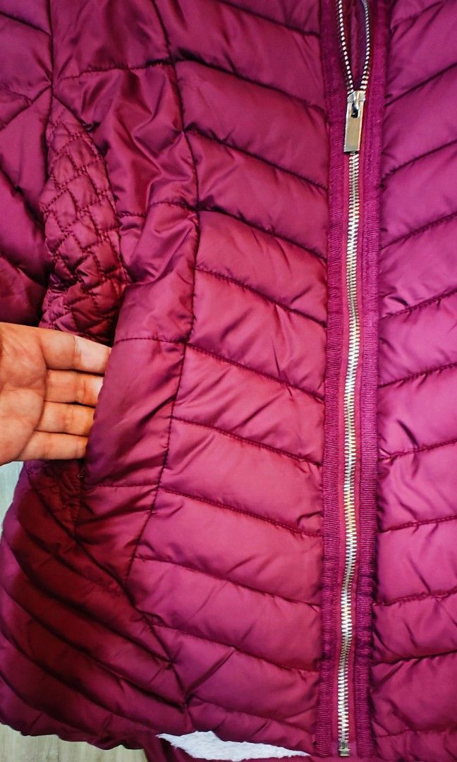 Winter Jacket (Category: Coats, Jackets and Outerwear) located in Singapore. Submitted by mesimply (Listing ID 1282316929, Image 1). Description: Do look at the description on the photo for an exact measurements. Worn only for a trip to Japan in 2024. Sent for dry cleaning. Selling cheap, As-it-is item..