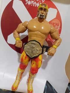 WWE Classic Super Stars Hulk Hogan figure