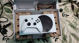 XBOX SERIES S For Sale 17K
