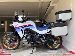 (Category: ) located in . Submitted by ashbite (Listing ID 1282293197, Image 1). Description: .