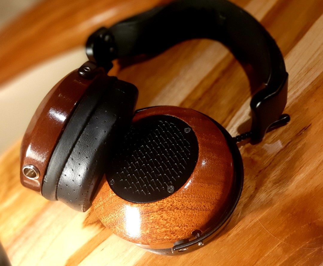 Zmf aeolus headphone, Elektronik, Audio di Carousell