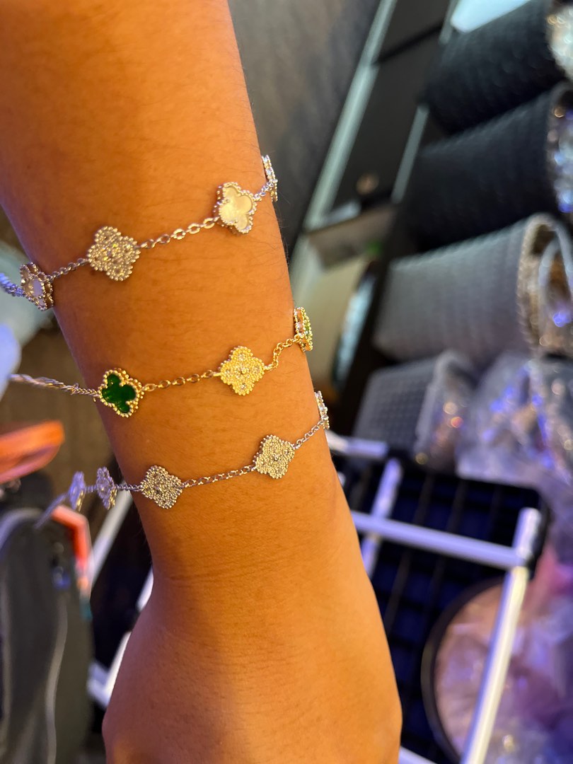 18 Fashion bracelets many designs Women s Fashion Jewelry