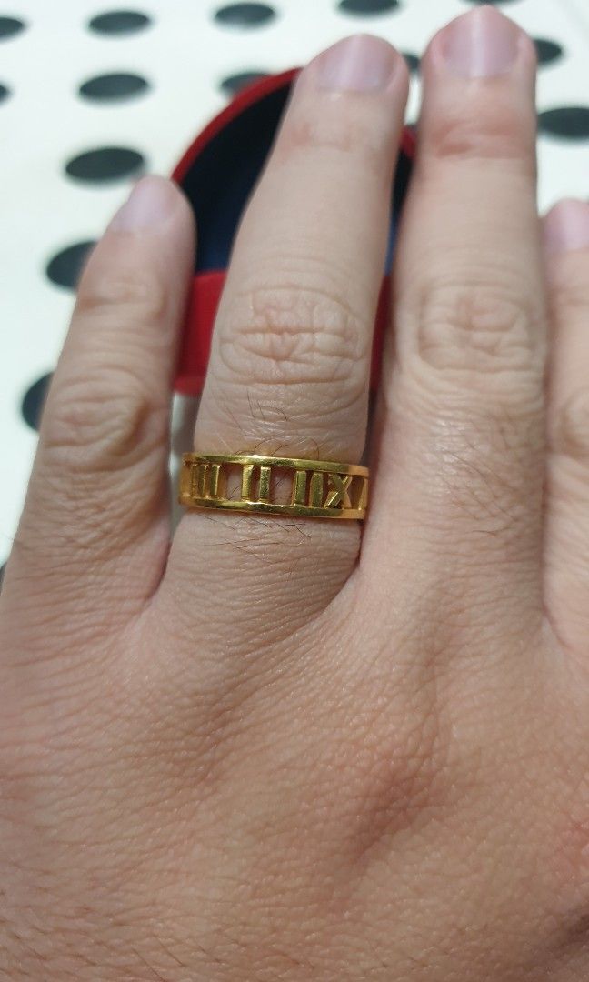 Cartier ring roman discount numeral