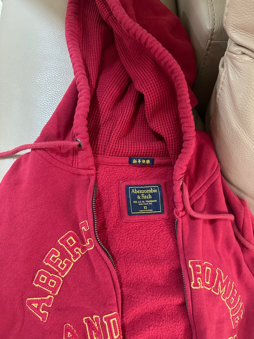 Red abercrombie hotsell hoodie