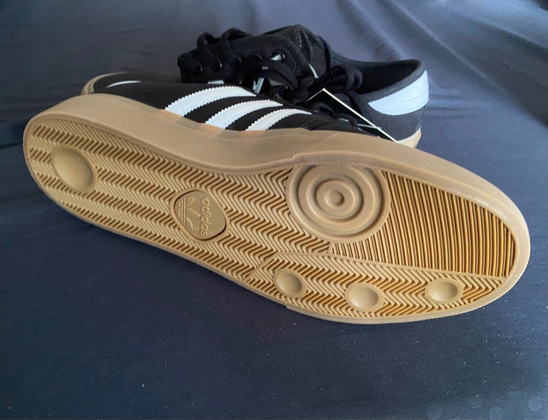 Adidas Seeley XT Sneaker, Men's Fashion, Footwear, Sneakers on Carousell