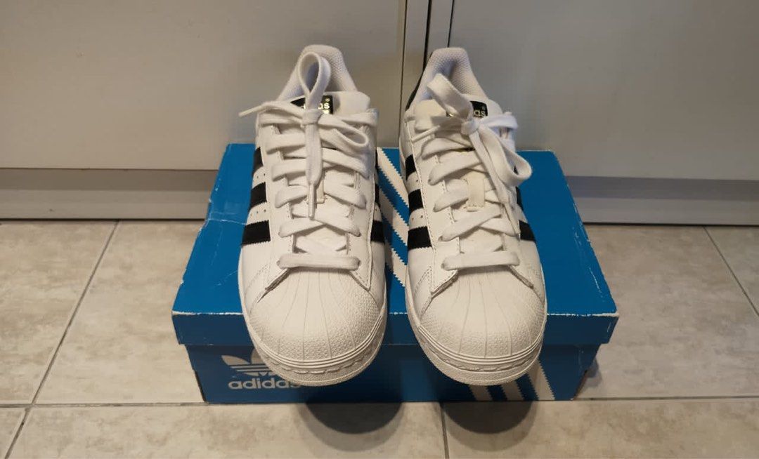 ADIDAS SUPERSTAR JUNIOR Men s Fashion Footwear Sneakers on