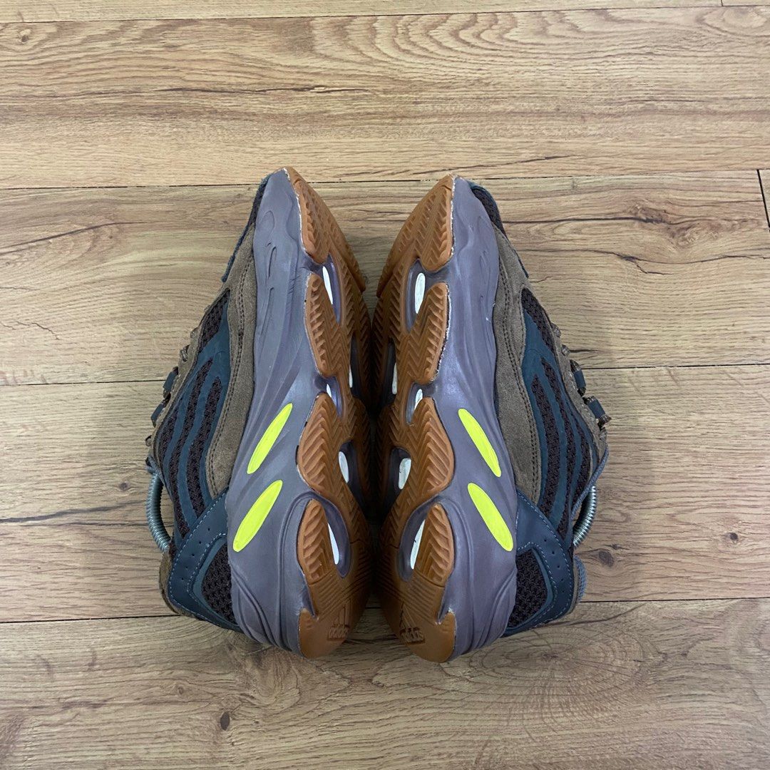Adidas yeezy sales 900 uk