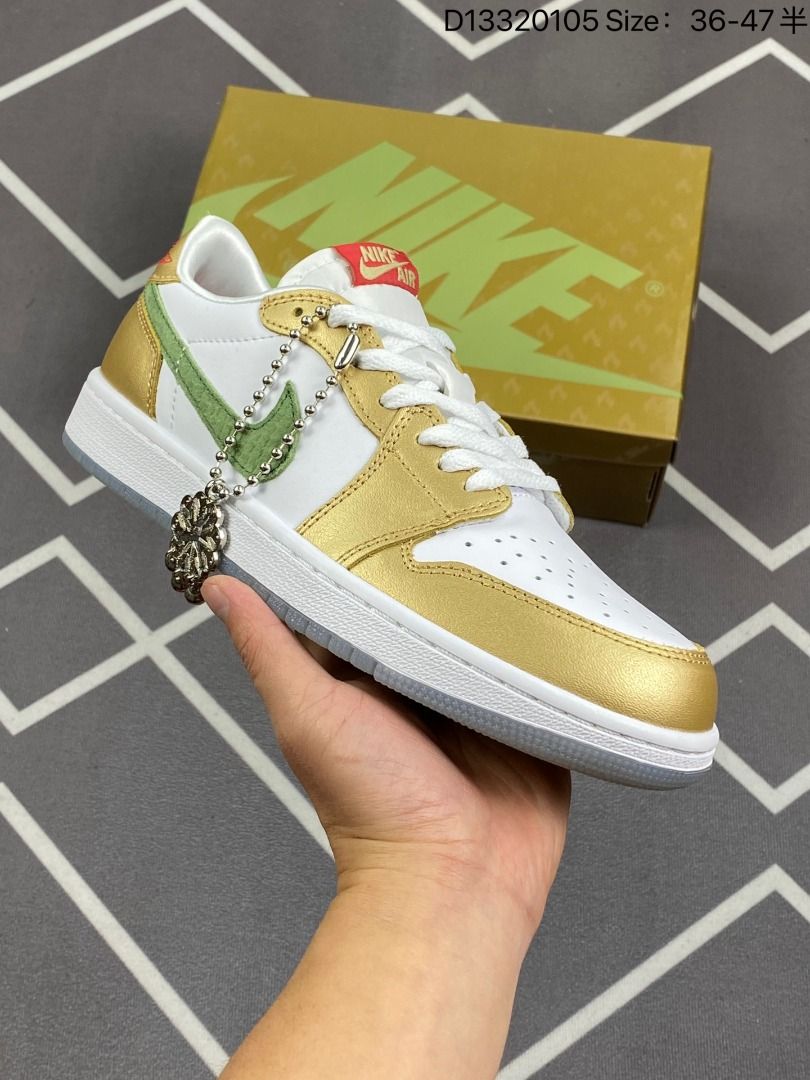 Air Jordan 1 Low AJ1