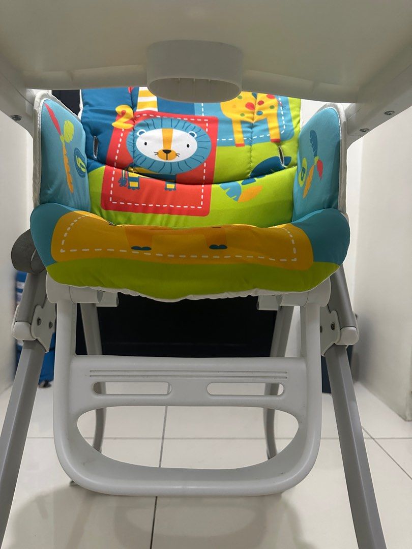 Akeeva high chair deals