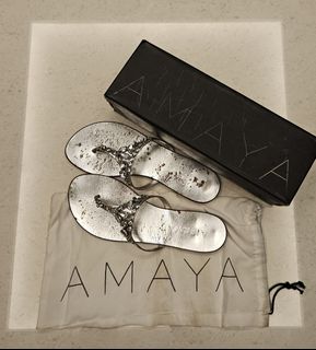 Amaya on sale vinyl sandals