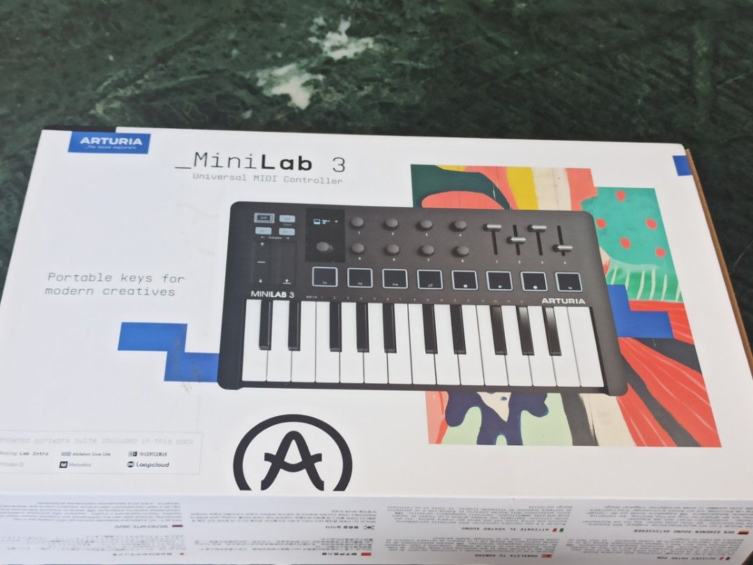 Arturia Mini Lab 3, Hobbies & Toys, Music & Media, Musical Instruments ...