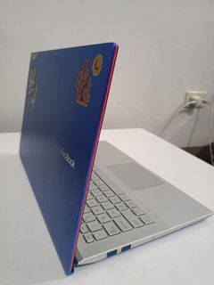 Asus VivoBook S531FL  in Cobalt blue (11th Gen Intel)