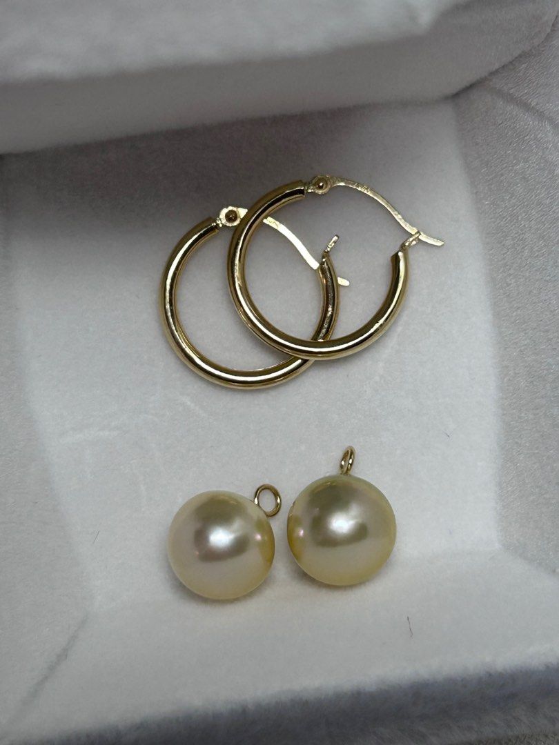 Gold hoop hotsell earrings australia