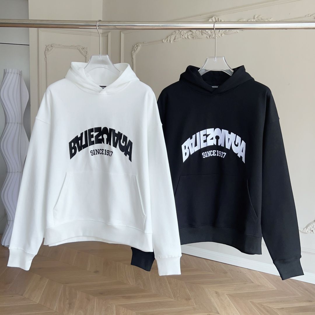 Authentic balenciaga Hooded Reverse Reverse Letter Embroidered