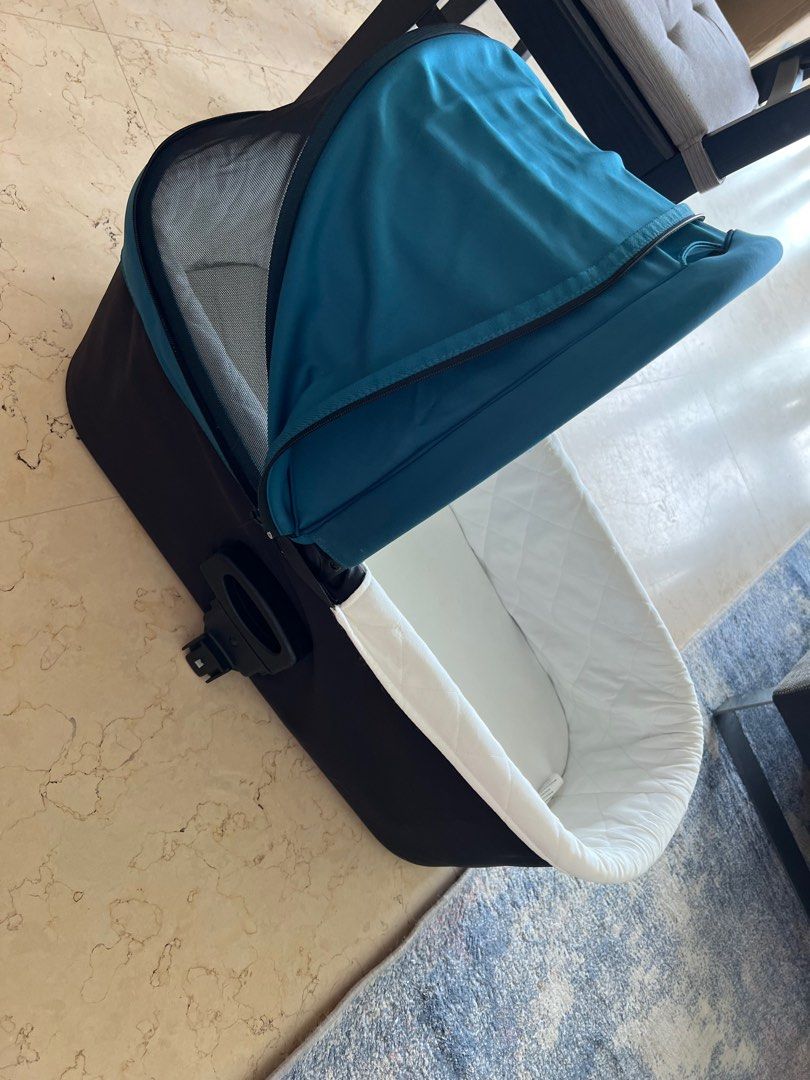 Baby Jogger Bassinet with Adapter for Baby Jogger CityGT Versa