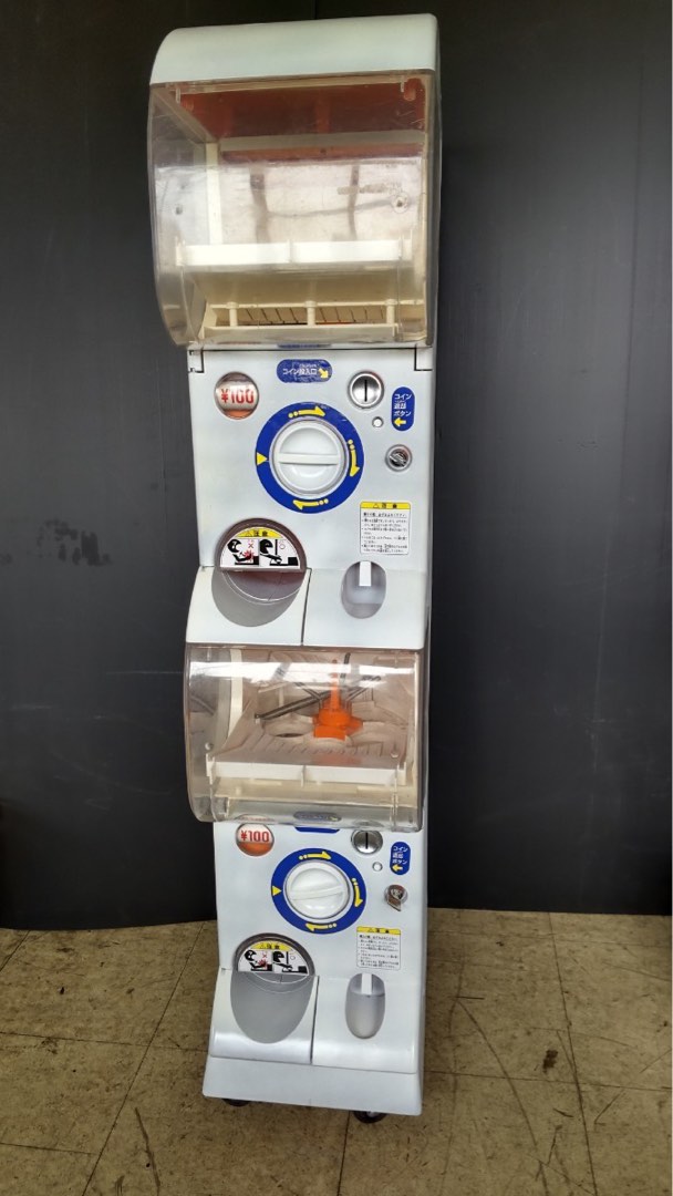 Bandai Capsule Station Real Gacha Gachapon Gashapon Machine Station ...