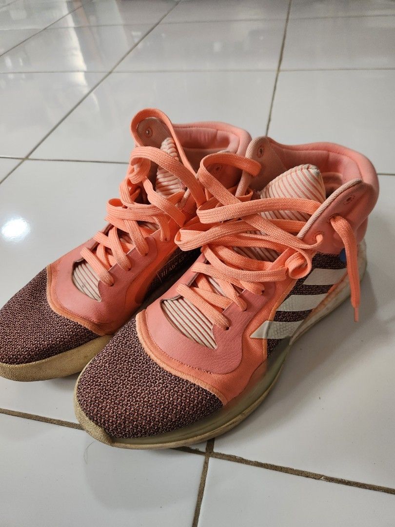 Mens size discount 11 basketball shoes