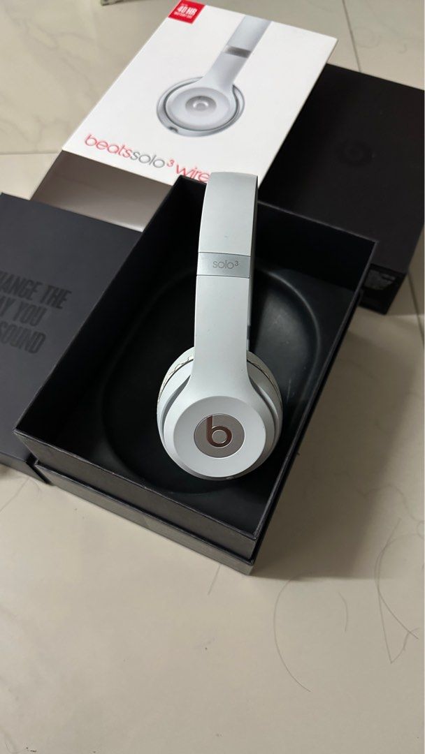 Beats solo online 3 matte silver