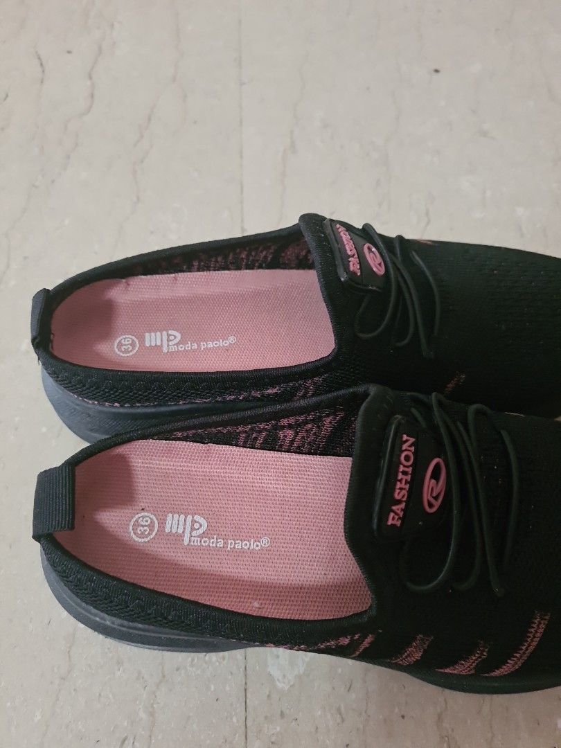 Black shoes with pink stripes hotsell
