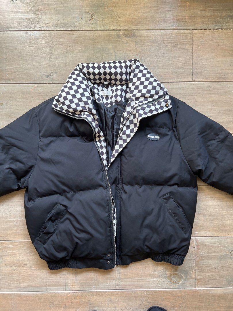 black winter puffer Jacket oversized with checkered details