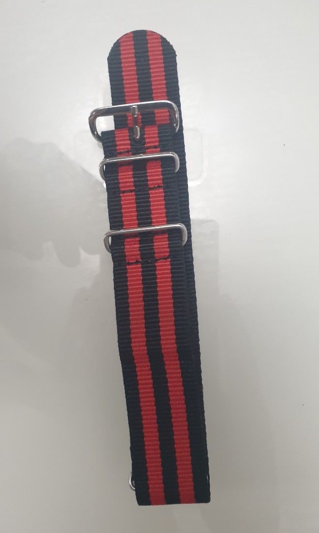 Black Red 22mm NATO strap