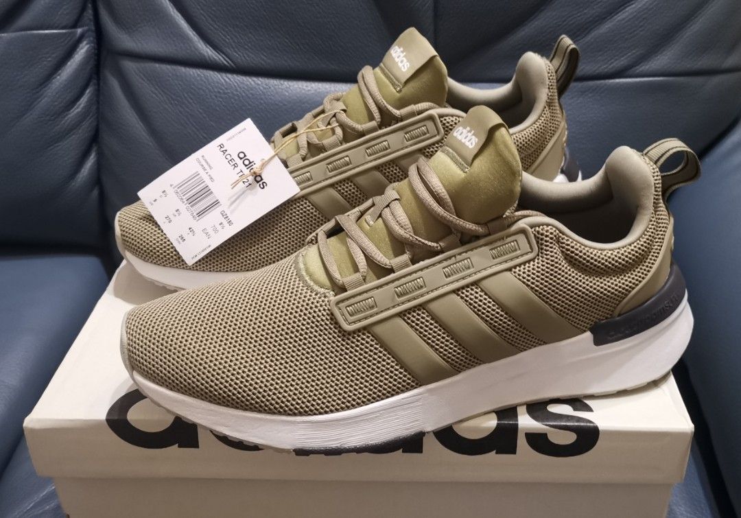 BRAND NEW Authentic Adidas Running Shoes US 9 Men s Fashion