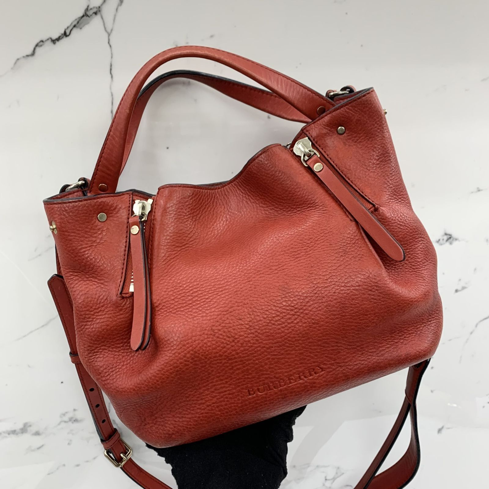 Red burberry clearance handbag