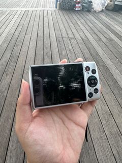 (Category: ) located in . Submitted by lexuan582 (Listing ID 1282495980, Image 1). Description: .