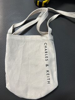 （分類：）位於 。 由 DanielWong 提交（商品編號 1282474320，圖片 1）。簡介： 。