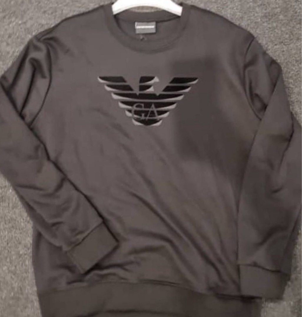 CNY SALE AUTHENTIC EMPORIO ARMANI SWEATSHIRT