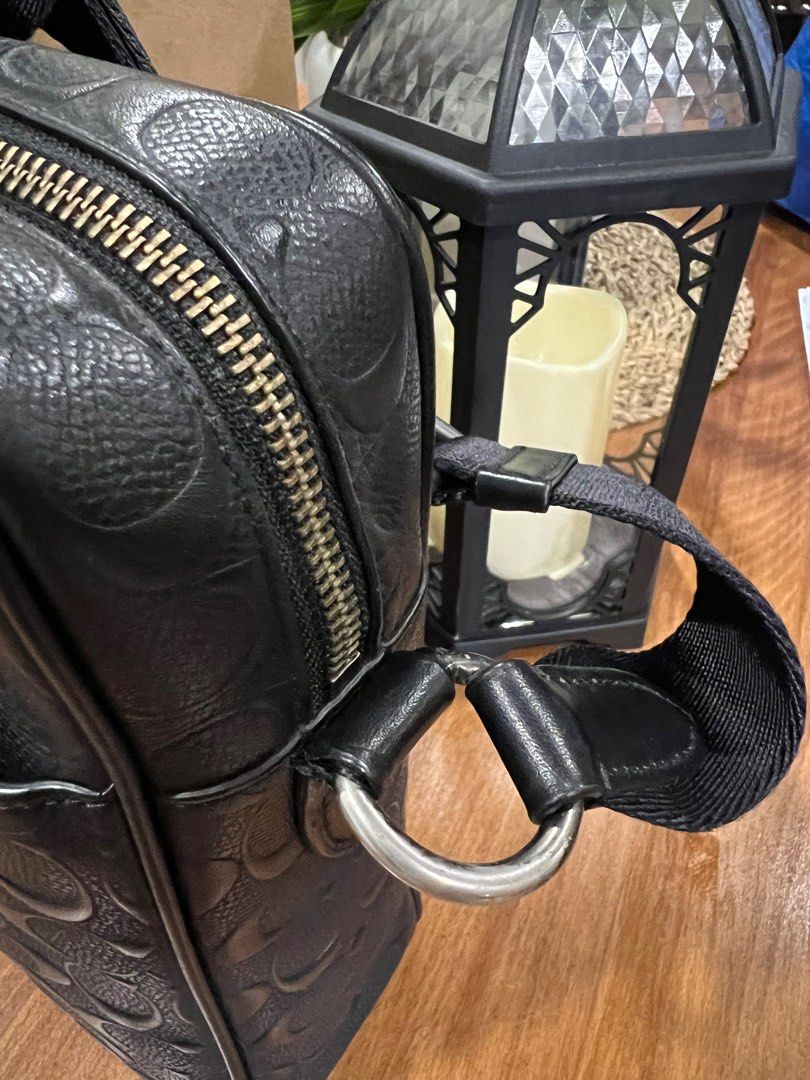 Coach F25515 Sling Bag