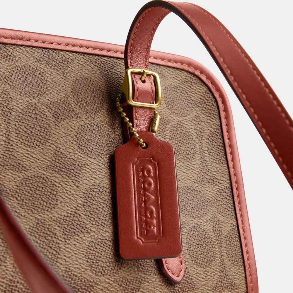 Authentic Coach Swing Zip in Signature Canvas Luxury Bags