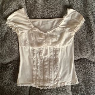 ✧*。white polo with corset ✧*。, Women's Fashion, Tops, Longsleeves on  Carousell