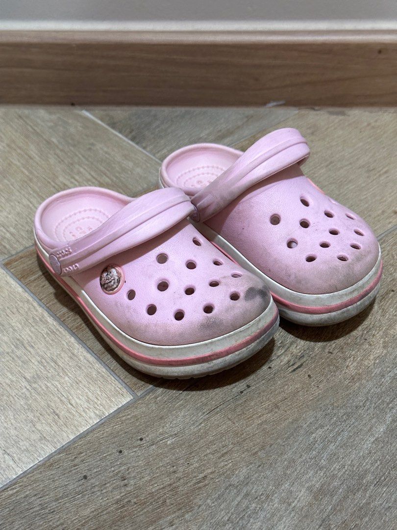 Crocs slippers for girls in size C9