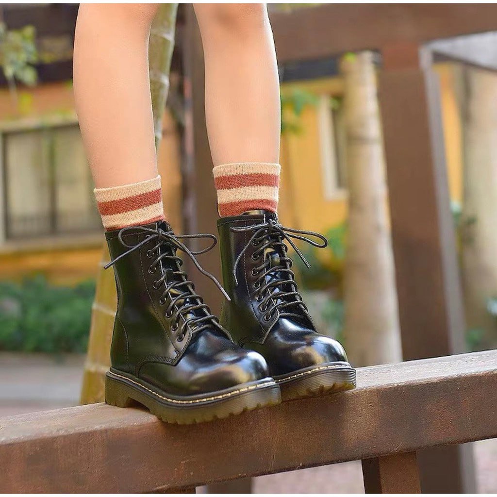 Black doc store martens dupe