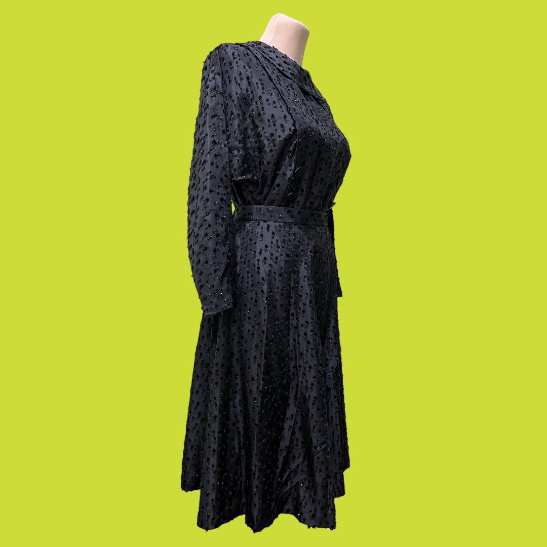 Elegant Sparkly Black Tip & Maxi Skirt Coordinates (Category: Sets or Coordinates) located in Santa Rosa. Submitted by thegreencloset. (Listing ID 1282594581, Image 3). Description: Elegant Sparkly Black Tip & Maxi Skirt Coordinates Super light fabric Measurements in inches (Laid Flat): Top: Shoulder: 20 Sleeve: 19 Bust: 21 Waist: 19 Length: 20 Maxi Skirt: Lined Waist: 13 to 15 Length: 26.5 🌱all items have been washed🌱 .