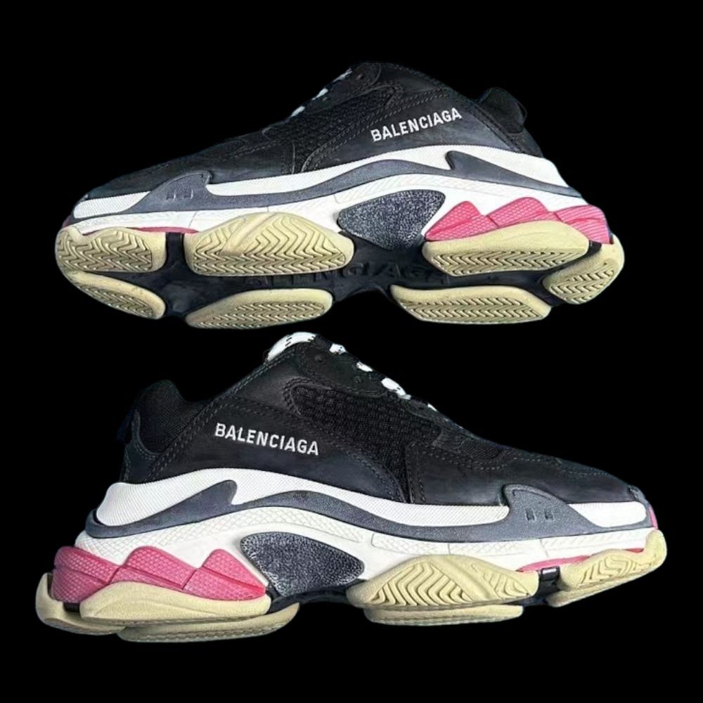 EU38 BALENCIAGA TRIPLE S BRED BLACK RED Women s Fashion Footwear