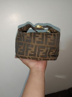 (Category: ) located in . Submitted by Thrift2Money (Listing ID 1282608522, Image 1). Description: .