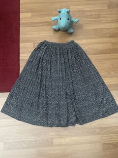 (Category: ) located in . Submitted by preloved_hashas (Listing ID 1282513396, Image 1). Description: .