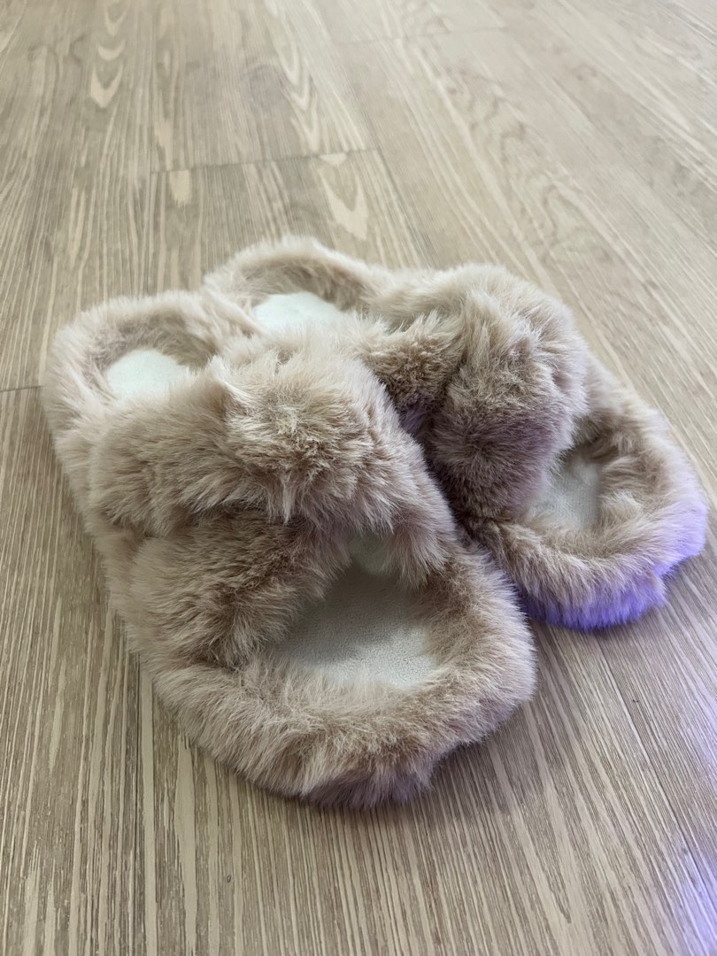 Fur slippers clearance for ladies