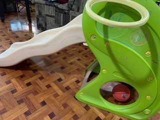 Haenim Toy Children’s Slide with Baskeball Ring