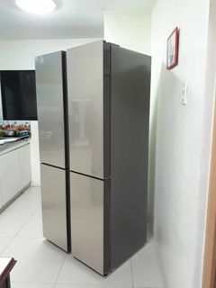 Haier 19 CUFT. French Door Refrigerator (NEEDS REPAIRING)