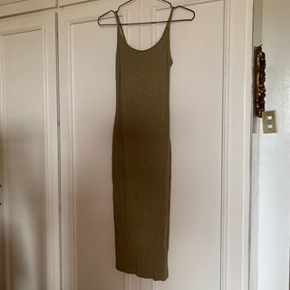 (Category: ) located in . Submitted by ea.preloved (Listing ID 1282420498, Image 1). Description: .