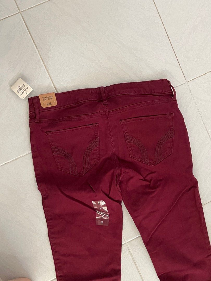 Hollister top red jeans