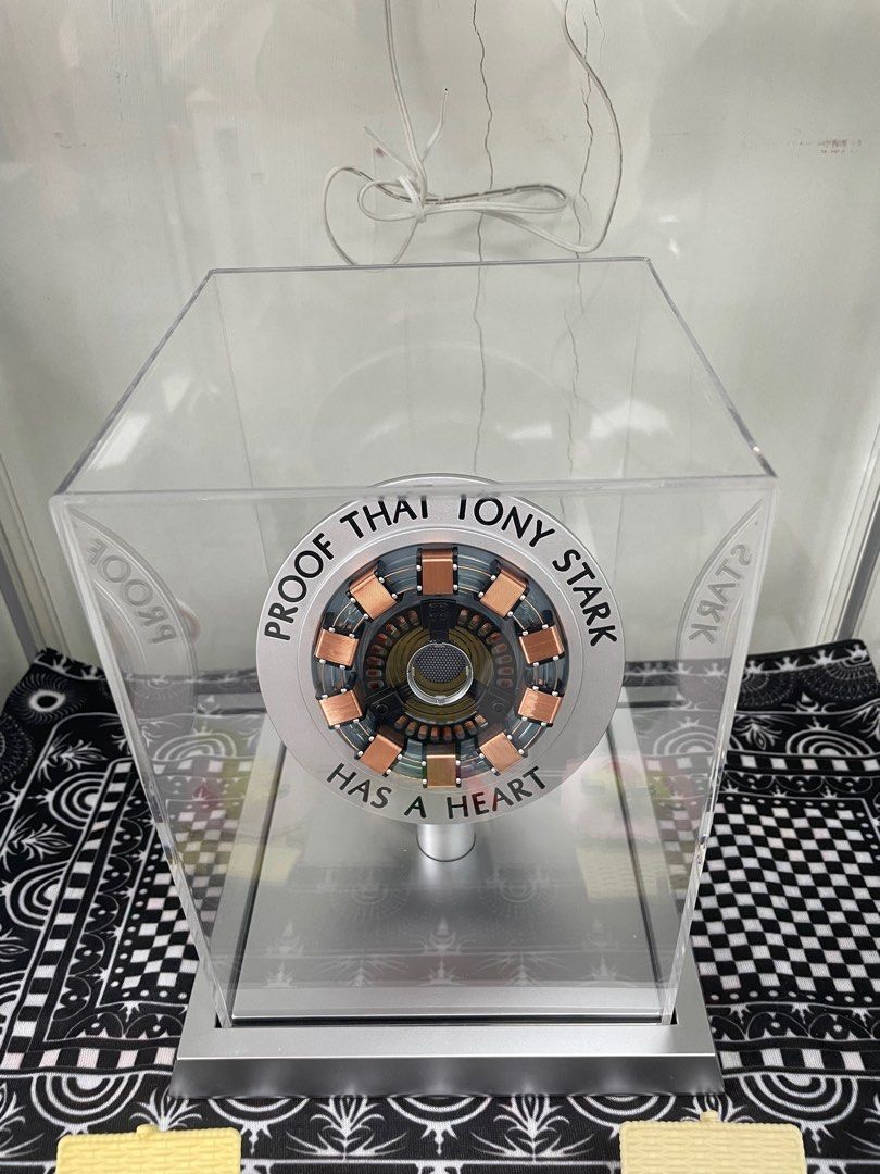 Hot Toys LMS012 Arc reactor Carousell
